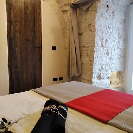 Trullo Amenil Con Piscina Villa
