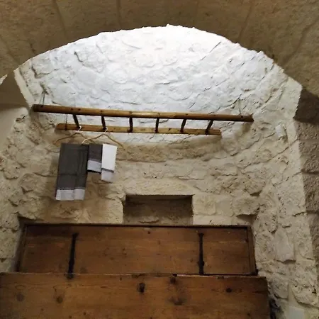 Trullo Amenil Con Piscina Villa