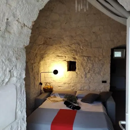 Trullo Amenil Con Piscina